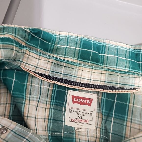 Preowned levis woven plaid button down Shirt size Xl color green/Beige - Picture 14 of 14